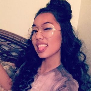 Meet your Posher, Nathasia